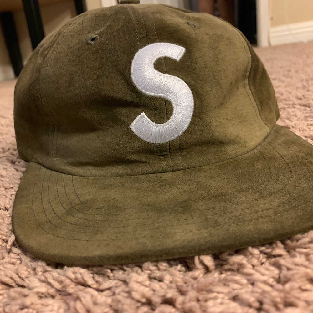 Supreme hat S logo 6 panel suede green